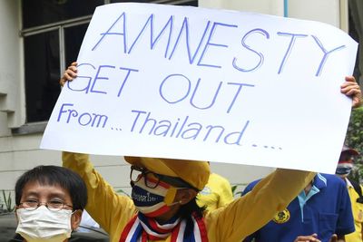 Thai royalists ask that Amnesty International office be shut