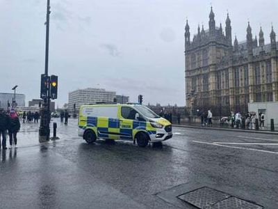 Waterloo & Westminster Bridge reopened after ‘suspicious item’ found
