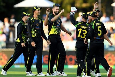 Maxwell magic sees Australia beat Sri Lanka and seal T20 series