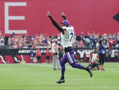 Should the Vikings re-sign Patrick Peterson?