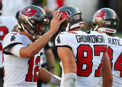 Tom Brady says he hopes Rob Gronkowski doesn’t retire