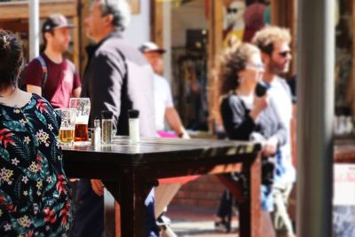 Is it safe to eat out? Kiwis determine own risk as cases spike