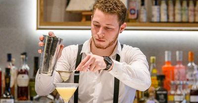 Bristol bartender job vacancies and how much they pay