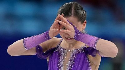 Kamila Valieva leads ROC 1-2 in women’s figure skating short program after doping controversy