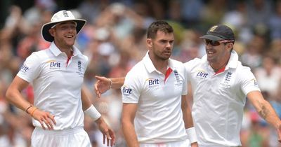 Kevin Pietersen brands James Anderson and Stuart Broad's England snub an "absolute disgrace"