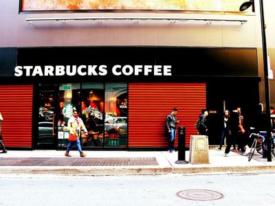 Starbucks Faces Chinese Boycott Calls After Store Was Rude To Police Officers