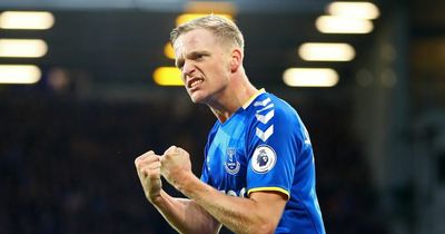 Donny van de Beek aims "tired" jibe at Man Utd after completing rare feat for Everton