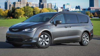 Chrysler Tells Pacifica PHEV Owners To Park Outside Over Fire Danger