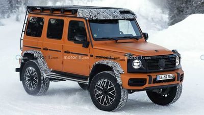 Mercedes G-Class 4x4 Squared Spied And Camo Can’t Hide The Big SUV