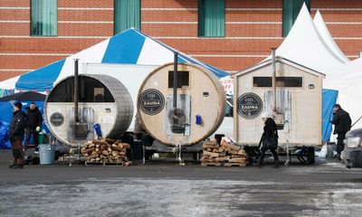 Saunas, haircuts, hot meals: Ottawa protesters set up for the long haul