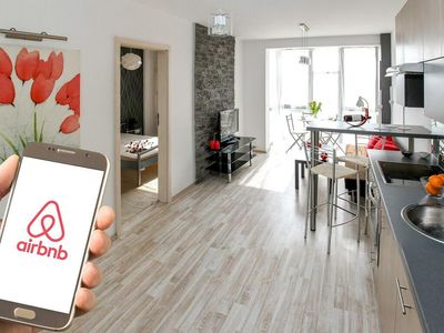 Airbnb Rips In Anticipation Of Earnings: A Look Ahead At The Stock Chart