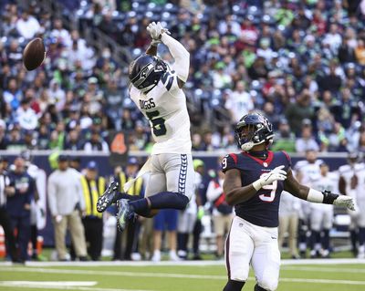 2 defensive free agents who could help the Texans