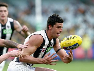 Magpie Pendlebury ponders AFL retirement