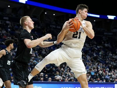 Michigan State basketball blows second half lead, falls to Penn State on the road