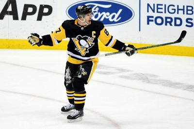 Crosby scores 500th goal as Penguins rally past Flyers