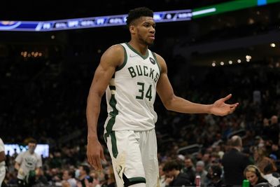 Giannis pours in 50 in Bucks victory, Celtics win ninth straight