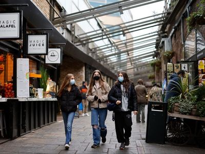 UK inflation hits new 30-year high of 5.5% as cost of living crisis continues
