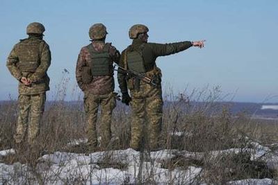 Russia has not ‘taken its foot off the gas’ and invasion still possible, says Defence Secretary