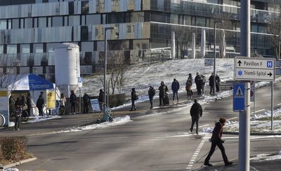 Swiss government lifts nearly all COVID-19 restrictions