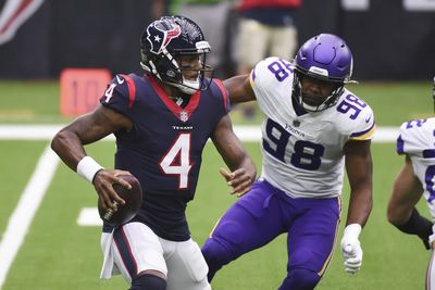 Report: Texans QB Deshaun Watson evaluating Vikings, Buccaneers as trade destinations