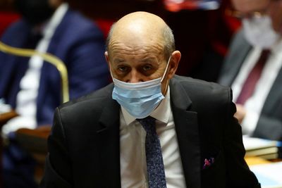 Decision on Iran nuclear deal days away, ball in Tehran's court - France
