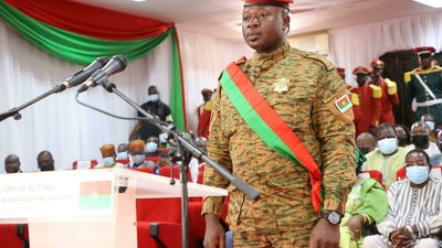 Burkina coup leader sworn in as president, promises to fight jihadist insurgency