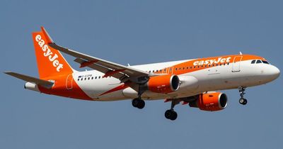 Storm Dudley winds force Glasgow easyJet flight to abort landing