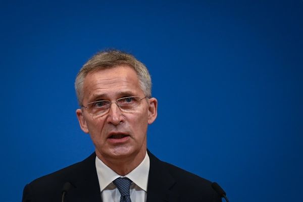 Nato says no sign of Russian troop drawback from Ukrainian border