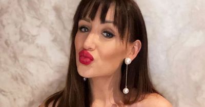 Corrie's Catherine Tyldesley shows 'Instagram vs reality' of pregnancy in bump photos