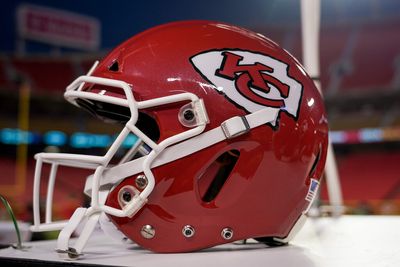 How much Chiefs are spending on each position so far in 2022