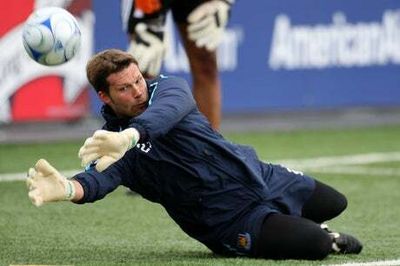 Jimmy Walker returns to West Ham as goalkeeping consultant on a short-term basis