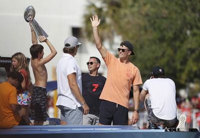 Tom Brady has hilarious Matthew Stafford tweet during Rams parade