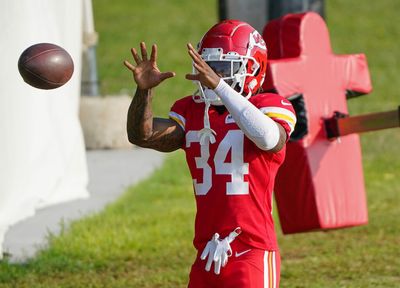 Seahawks sign former Chiefs RB Darwin Thompson to future contract