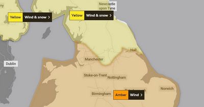 Met Office forecasts 15 hours of snow alongside Storm Eunice warning