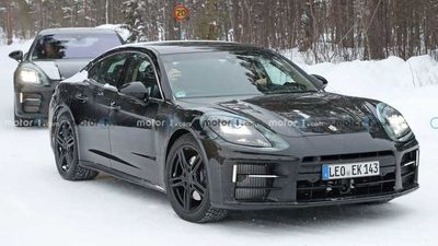 New Porsche Panamera Spy Shots Could Show Next-Gen Model, Not Facelift