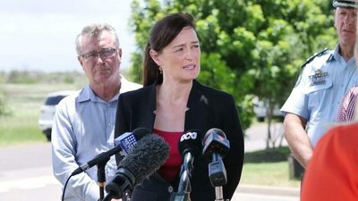 Minister admits breakdown between department and foster carers over child safety fears