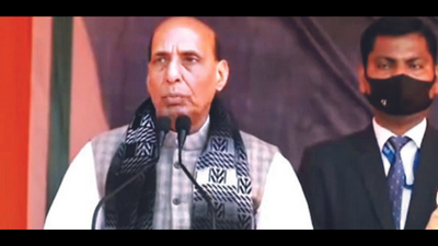 SP is not anywhere closeto ‘samajwad’, says Rajnath Singh