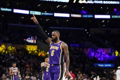 Lakers player grades: LeBron James leads comeback win vs. Jazz