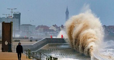 UK weather: Storm Eunice to slam Britain after Dudley destroys homes and cuts off power