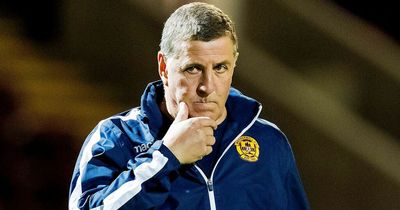 Former Aberdeen and Motherwell boss linked to Dundee job