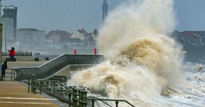 Met Office warns against taking 'unnecessary danger' of taking 'storm selfies' as Eunice approaches