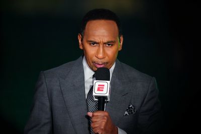 Stephen A. Smith goes off on ‘national disgrace’ Knicks in scathing, screaming rant