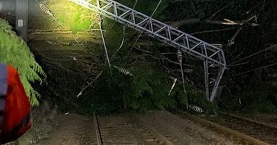 Storm Dudley: Watch as rail workers carry out repairs to damaged overhead lines near Kilwinning