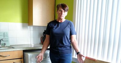 Single mum withholding her rent after living in damp Johnstone council flat for 11 years