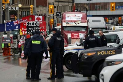 Canada police ready to move in to clear trucker-led protests