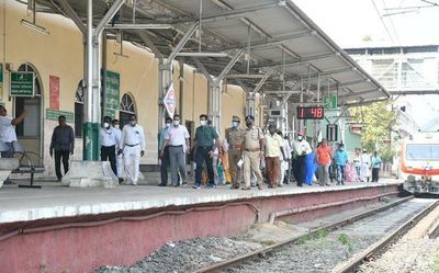 Officials inspect Katpadi, Jolarpet railway stations