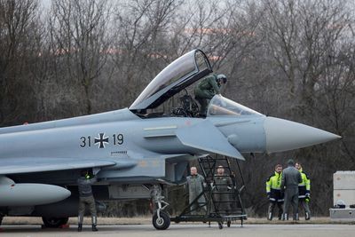 German Eurofighters reach Romania for NATO missions amid Ukraine crisis