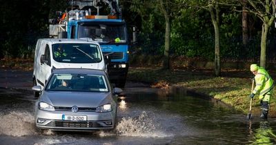 Storm Eunice: Part of major motorway to shut on Friday morning due to high winds