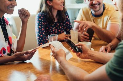 What to Do When Money Is Impacting Your Friendships