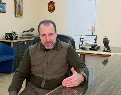 Russia-backed rebel commander in Ukraine's East rallies veterans to rejoin ranks